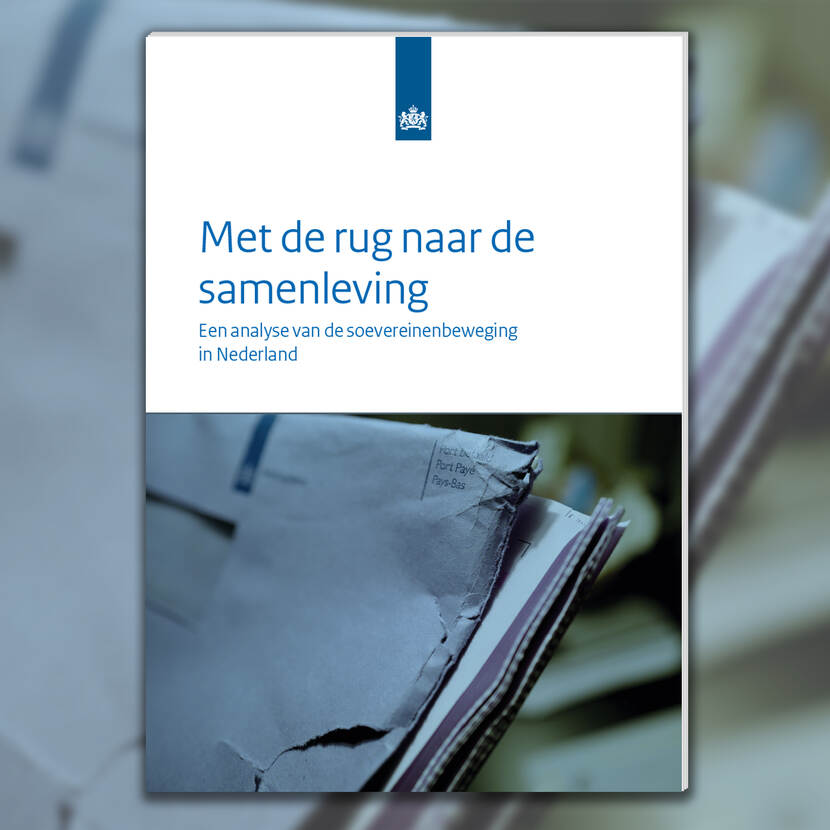 Omslag publicatie 'Met de rug naar de samenleving'